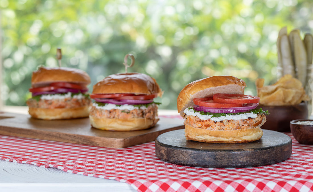 Honey Smoked Salmon® Burgers with Lemon Dill Aioli